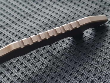 Ghost Palm (dark brown)